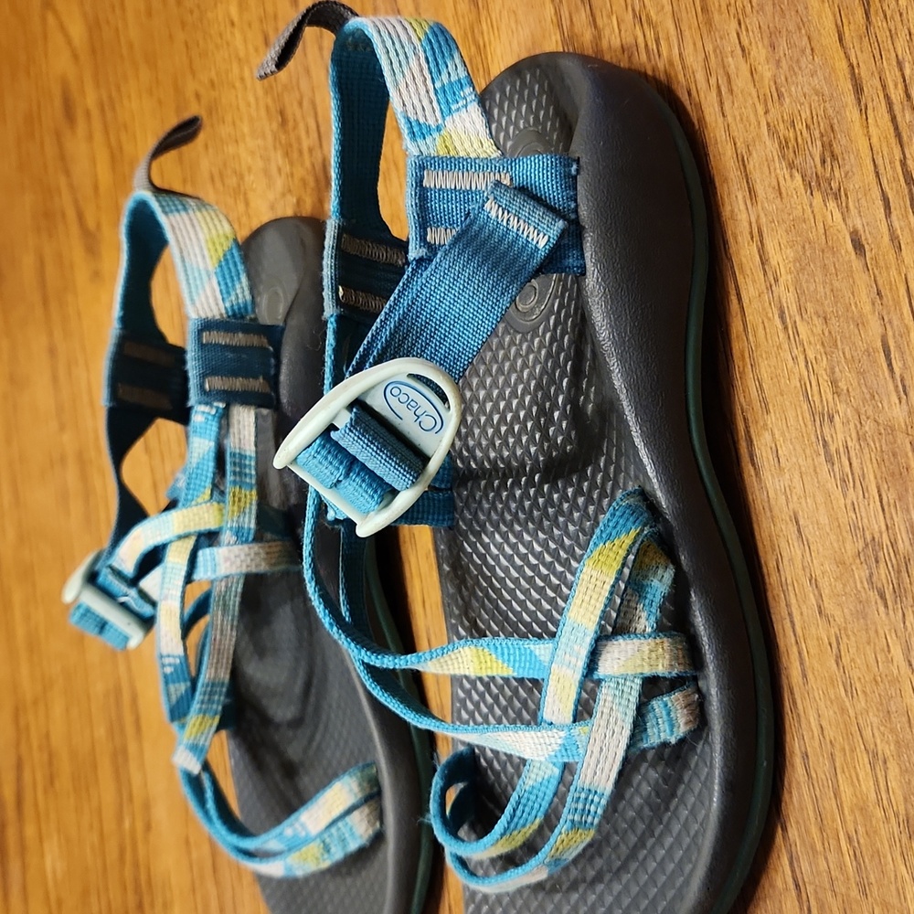 Chaco Sandals Size 3 - Picture 2 of 7